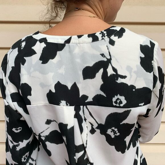 Daniel Rainn Black/white blouse, V-neck, long-sleeved, beautiful, elegant, S/M - Picture 11 of 11